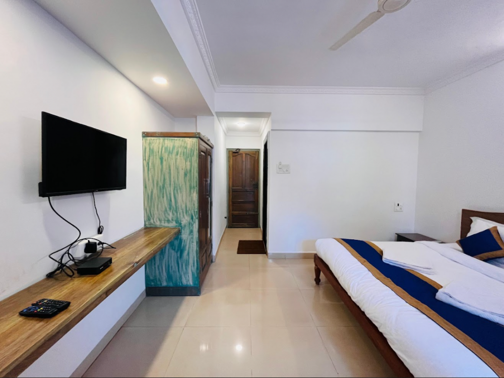 Standard AC, Nagas Hotel Satyavati 2*