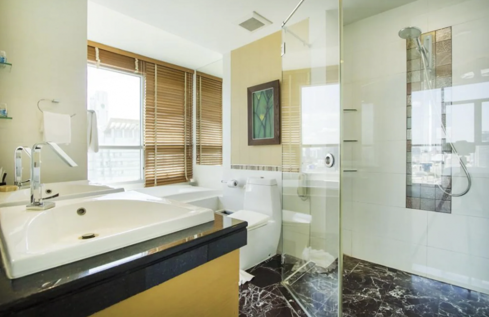 2 Bedroom Premier, Urbana Sathorn Hotel 4*