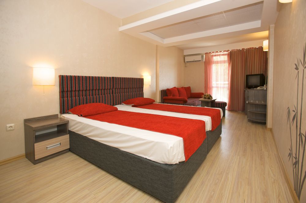 STANDARD, Kotva Hotel 4*