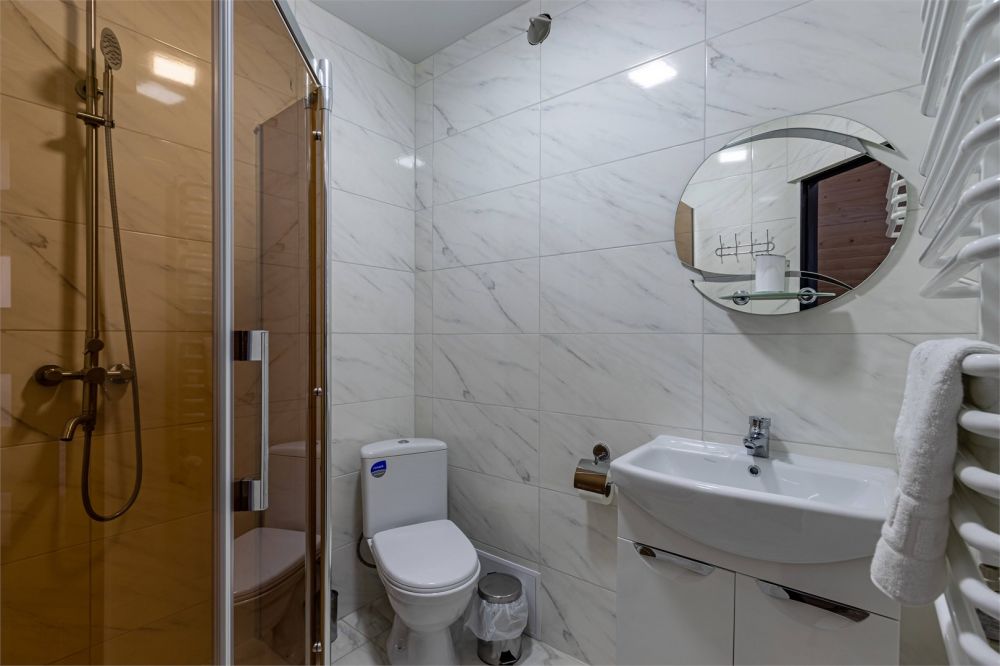 Стандарт, Madison Hotel 3*