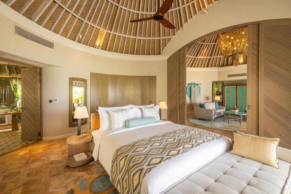 Beach House with Private Pool, The Nautilus Maldives 5*