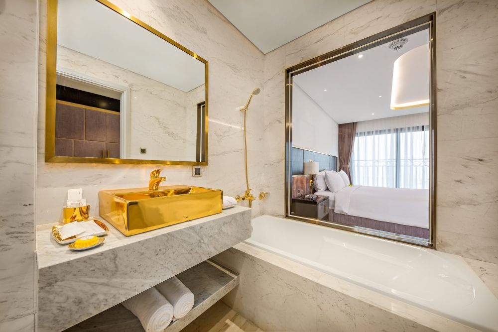 Executive, Wyndham Danang Golden Bay 5*