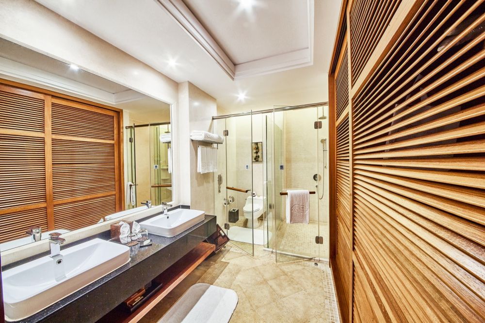 Elite Ocean View Suite, Ocean Sonic Resort Sanya 5*