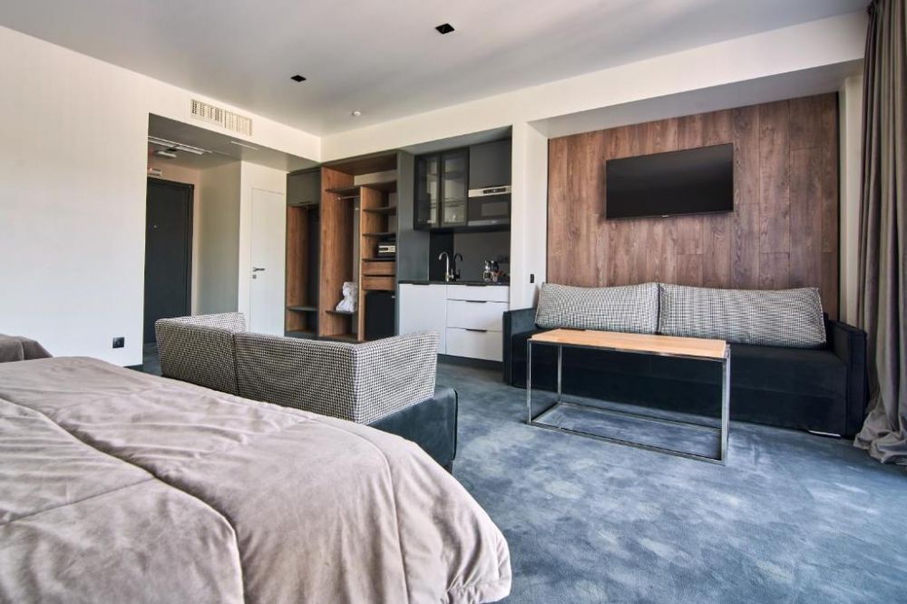 Family Junior Suite Room, Fomich Residence 