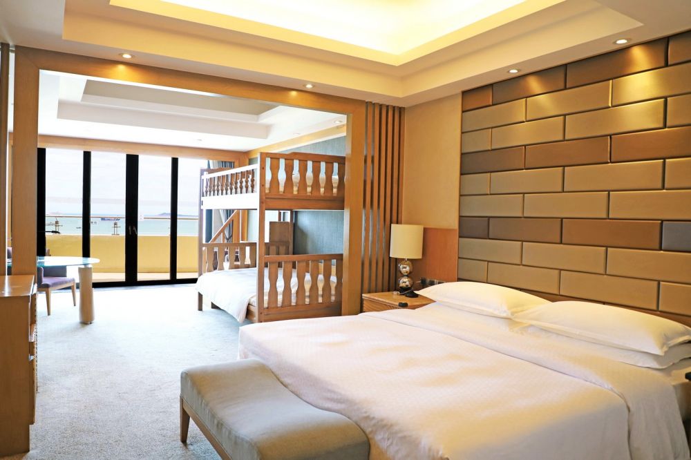 Grand Ocean Suite, Four points by Sheraton Sanya 4*