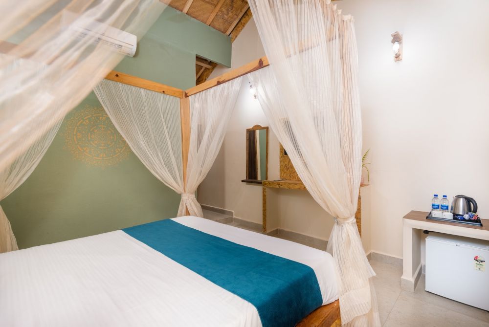 Jasmine, Amadi Beach Front Resort 4*