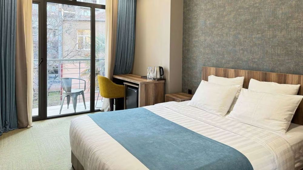 Economy Queen, Best Western Tbilisi City Center 4*