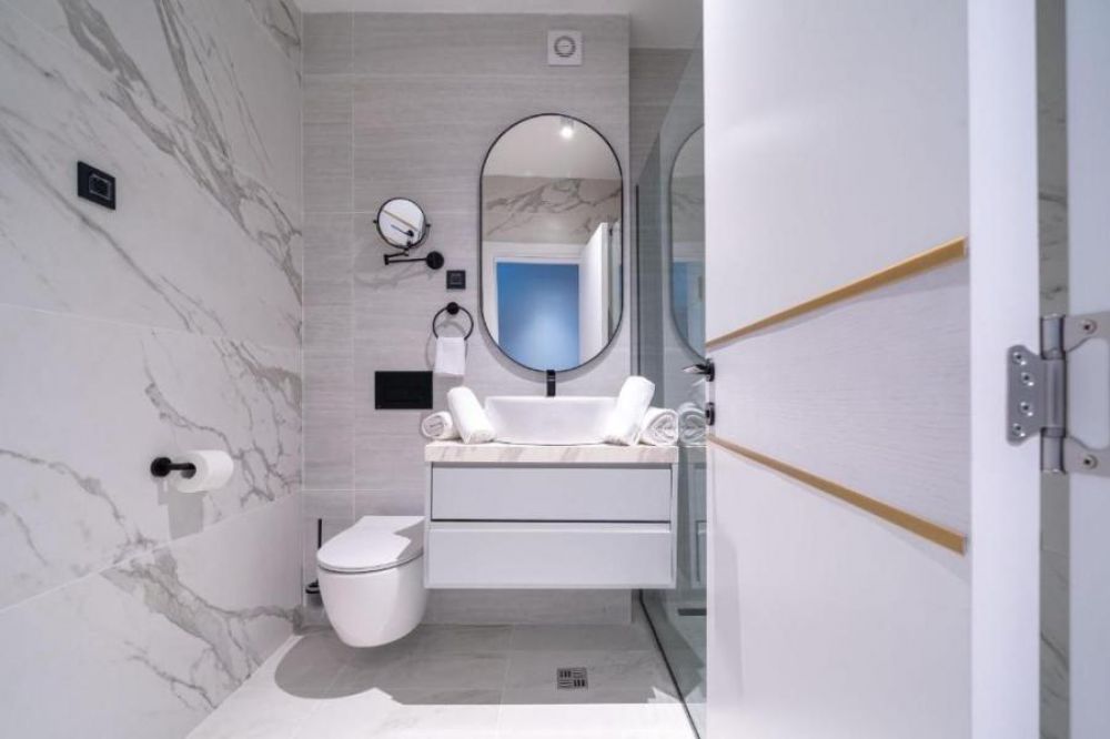 One Bedroom Apartment, Millennium 4*