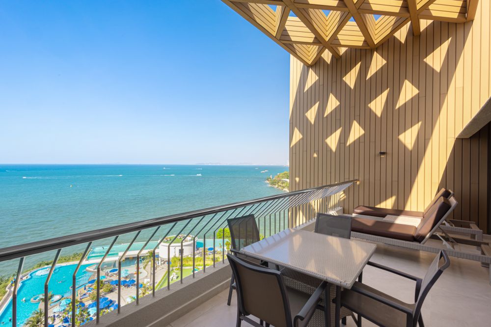 1 Bedroom Princess Suite, Royal Cliff Beach Hotel 5*