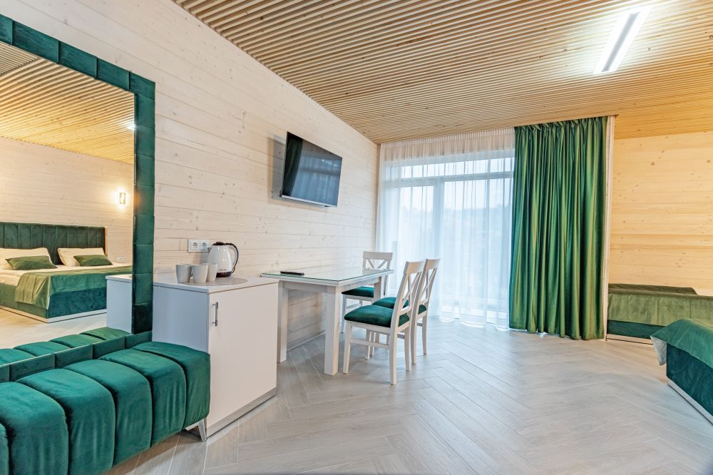 Делюкс New, Milana SPA & Hotel 3*