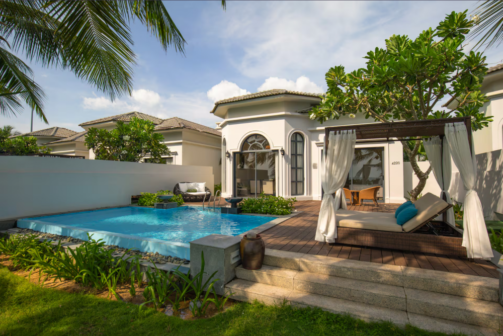 3 Bedroom OV/Beachfront Private Pool, Melia Vinpearl Phu Quoc 5*