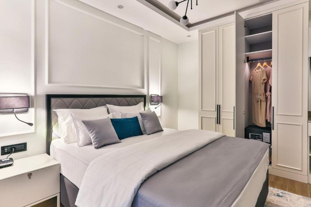 Family Suite, Momentum 4*