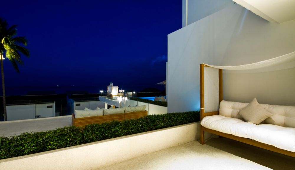 One Bedroom Ocean View Suite, Code Hotel 4*