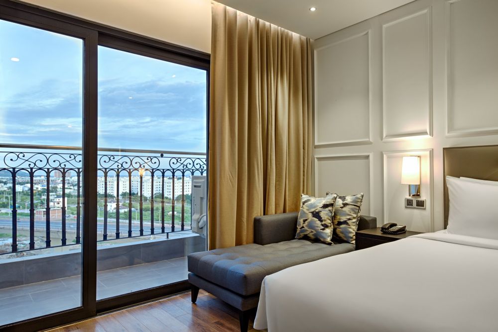 Deluxe, Wyndham Danang Golden Bay 5*