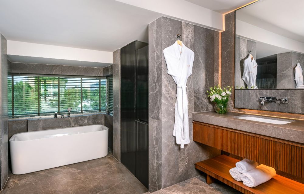 Marine Jaccuzi Room, Rixos Sungate 5*