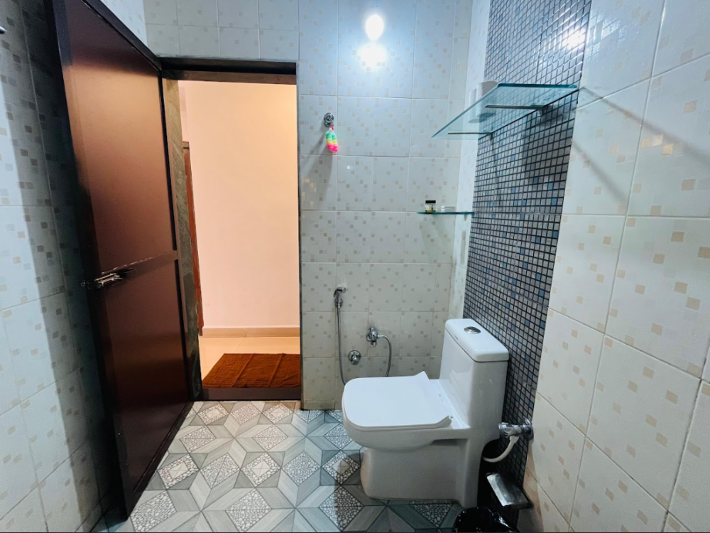 Standard AC, Nagas Hotel Satyavati 2*