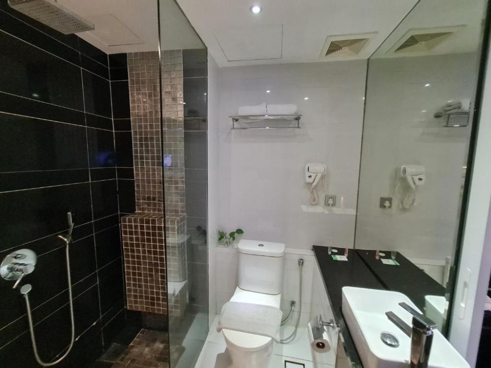 Deluxe Star, Arenaa Star Hotel 3*