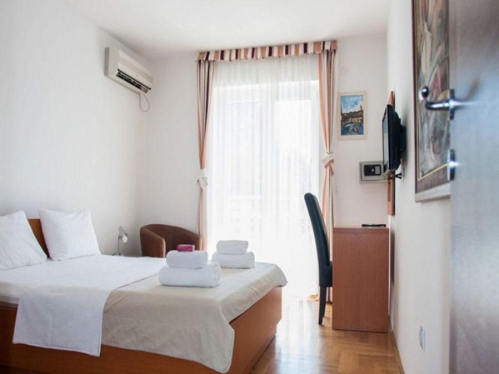 Studio 02 Side Sea View, Sara Lux 4*