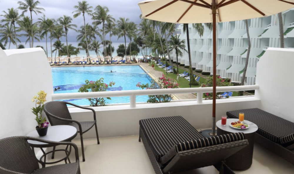 Deluxe View Junior Suites, Le Meridien Phuket 5*