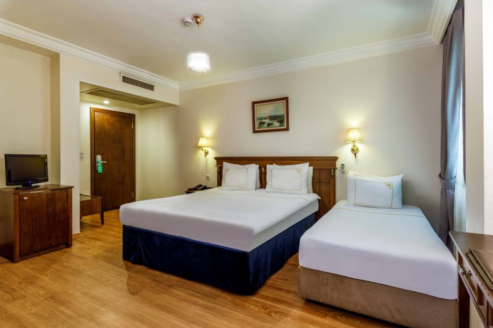 Standart Room, Golden Crown Hotel 4*