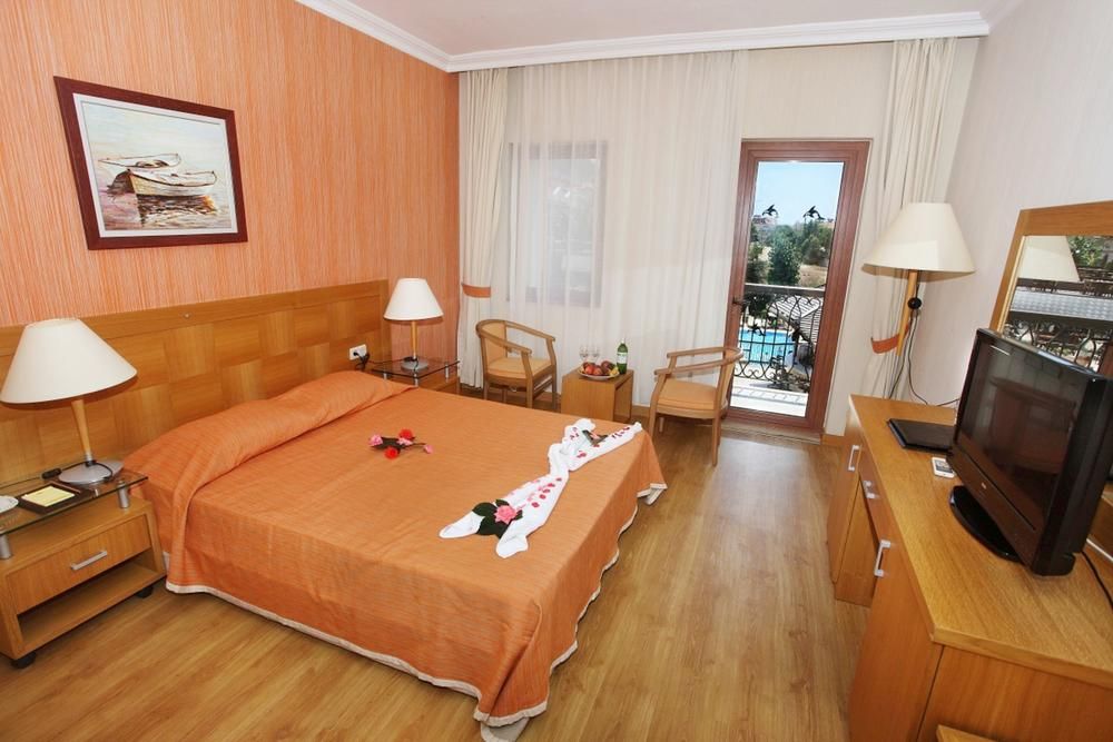 Standard, Orka World Hotel & Aquapark 4*