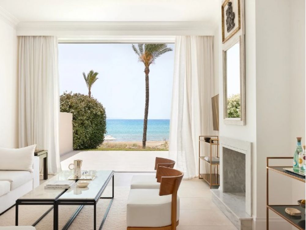 Royal Pavillion On The Beach, Mandola Rosa a Grecotel Resort to Live 5*