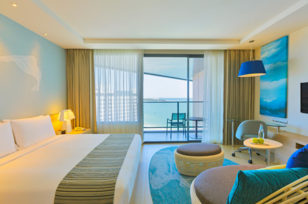 Standard Ocean View | Bay Tower, Holiday Inn Pattaya 5*