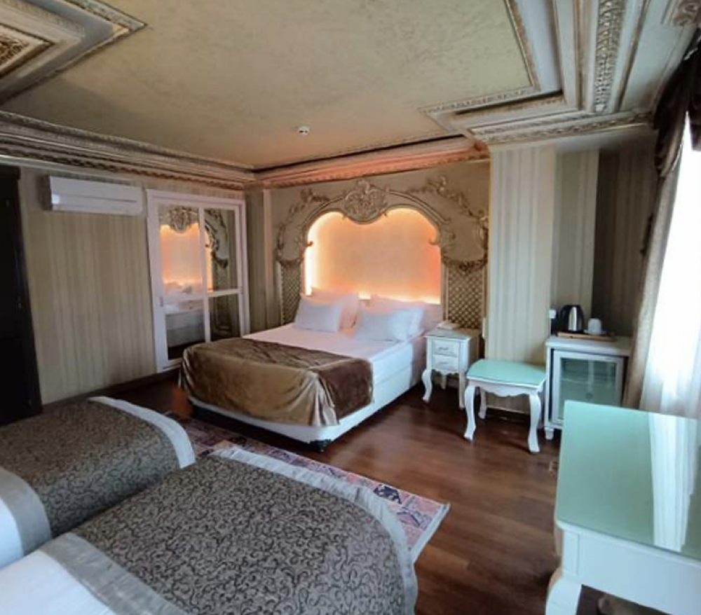 Quad Room, Golden Horn Sirkeci 4*