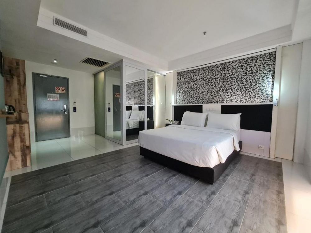 Deluxe Star, Arenaa Star Hotel 3*