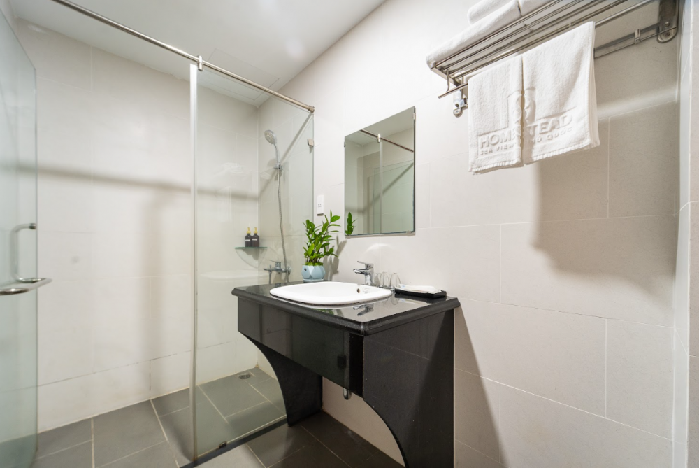 Deluxe DBL/TRPL, Homestead Sea View Phu Quoc 3*