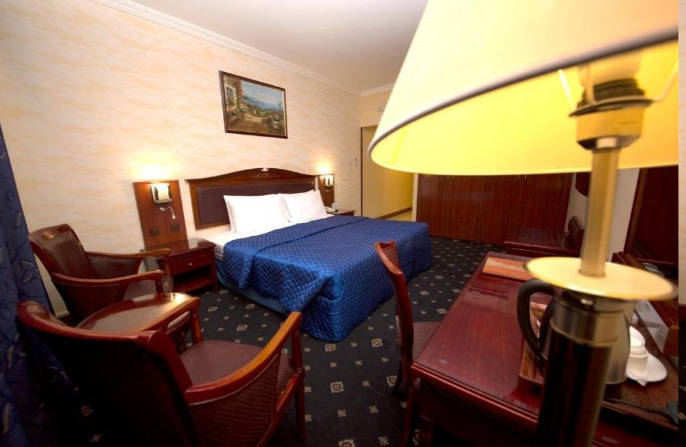 Standard Room, Mount Royal Hotel 2*