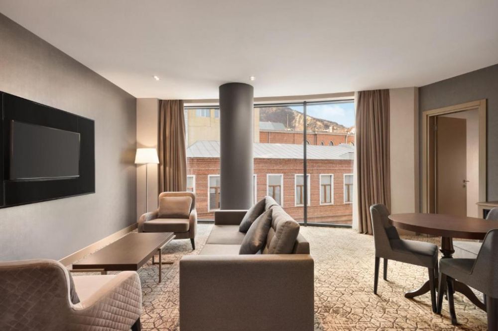 Wyndham Club Suite, Wyndham Grand Tbilisi 5*