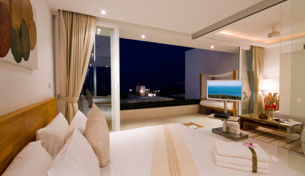 One Bedroom Ocean View Suite, Code Hotel 4*