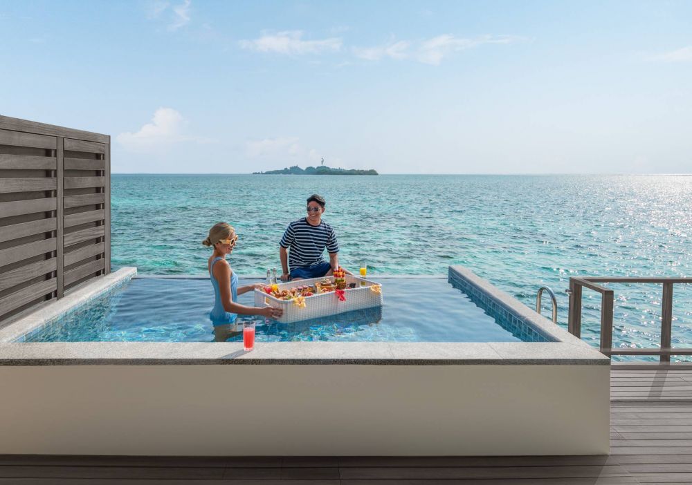 Overwater Villa with Pool, Le Meridien Maldives Resort & SPA 5*