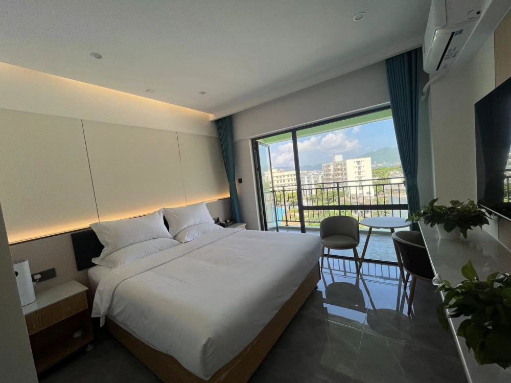 Deluxe, The Sea View Hotel 2+