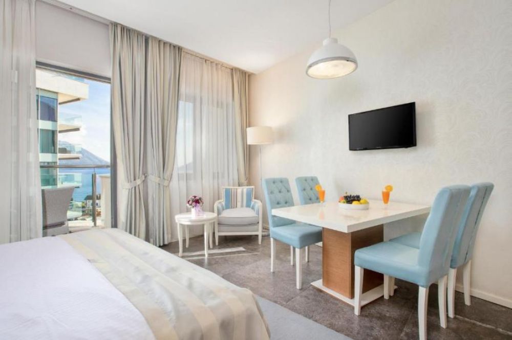 Family App Sea View, Bracera 4*