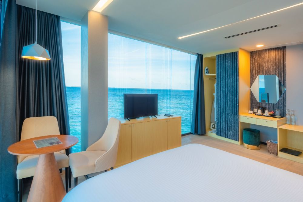 Deluxe Sea View, Swarn by Hawks Hotels (ex. Clarks Exotica Kamadhoo Maldives) 4*