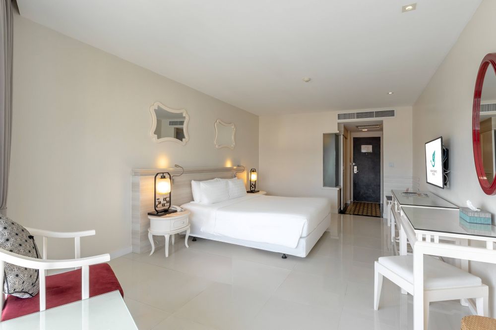 Andaman Deluxe, Andaman Embrace Patong 4*