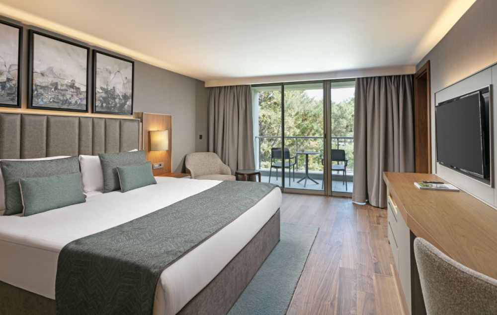 Marine Room, Rixos Sungate 5*