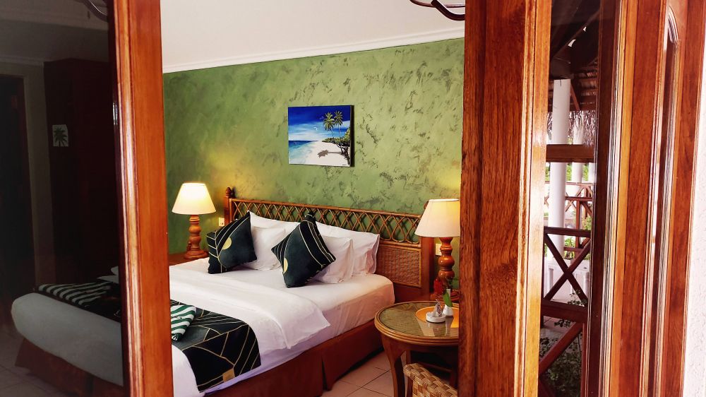 Premium Beach, Fihalhohi Maldives 4*