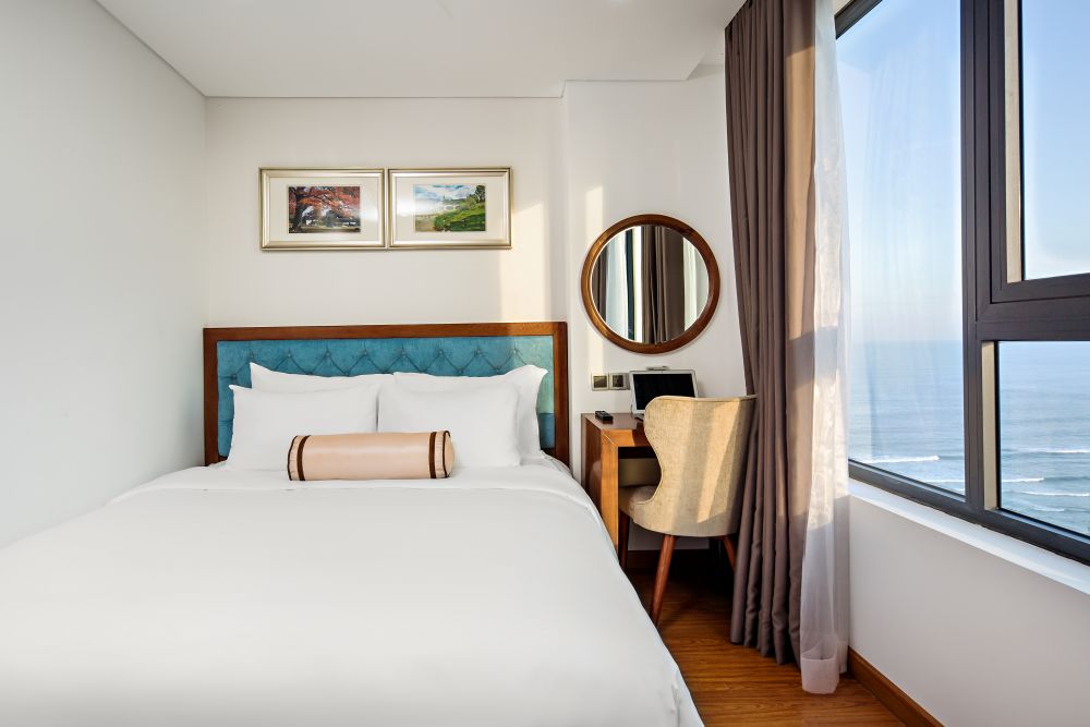 2 bedroom Apartment/ Seafront 2 Bedroom Apartment, Paris Deli Hotel 4*
