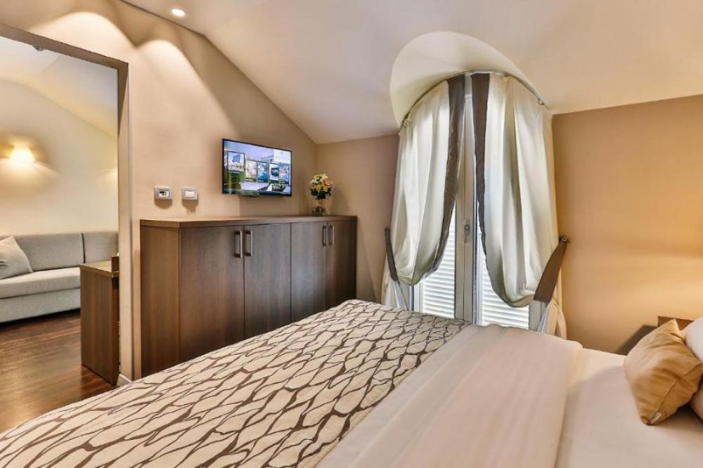 Junior Suite Side Sea View, Palma Tivat 4*