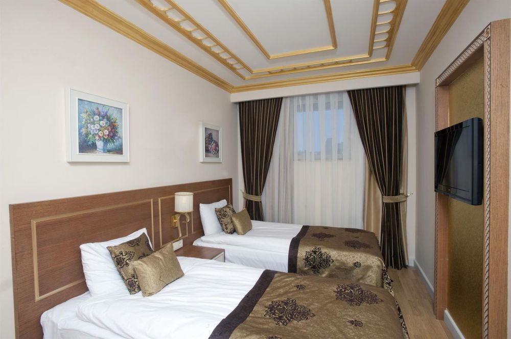 Family Room, Crystal Palace Luxury Resort & Spa 5*