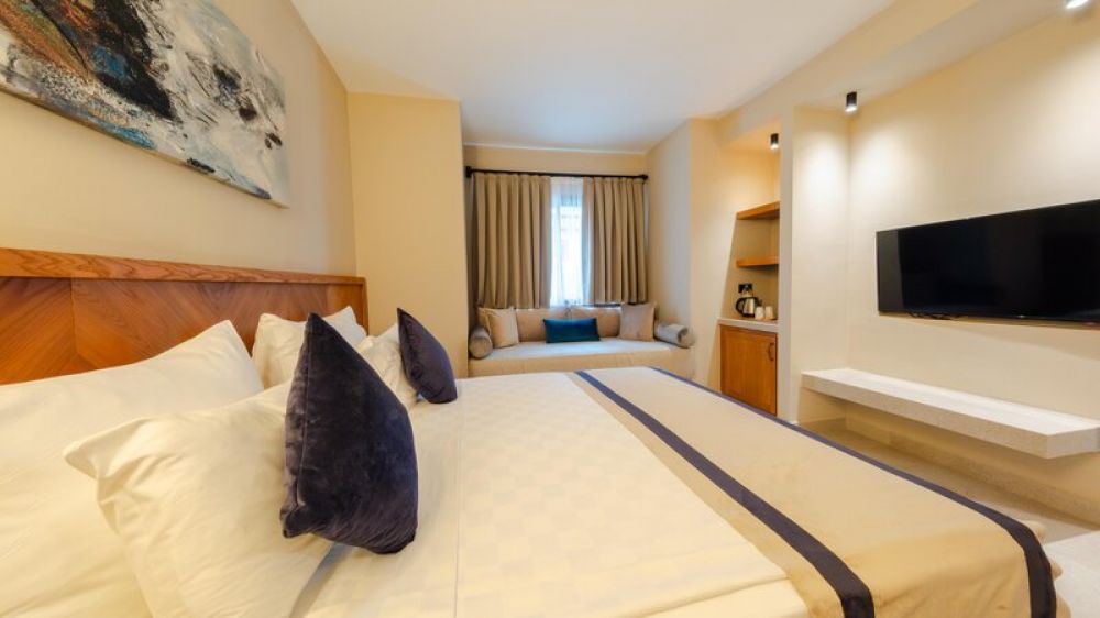 Grand Deluxe Family Room, Siu Collection 5*