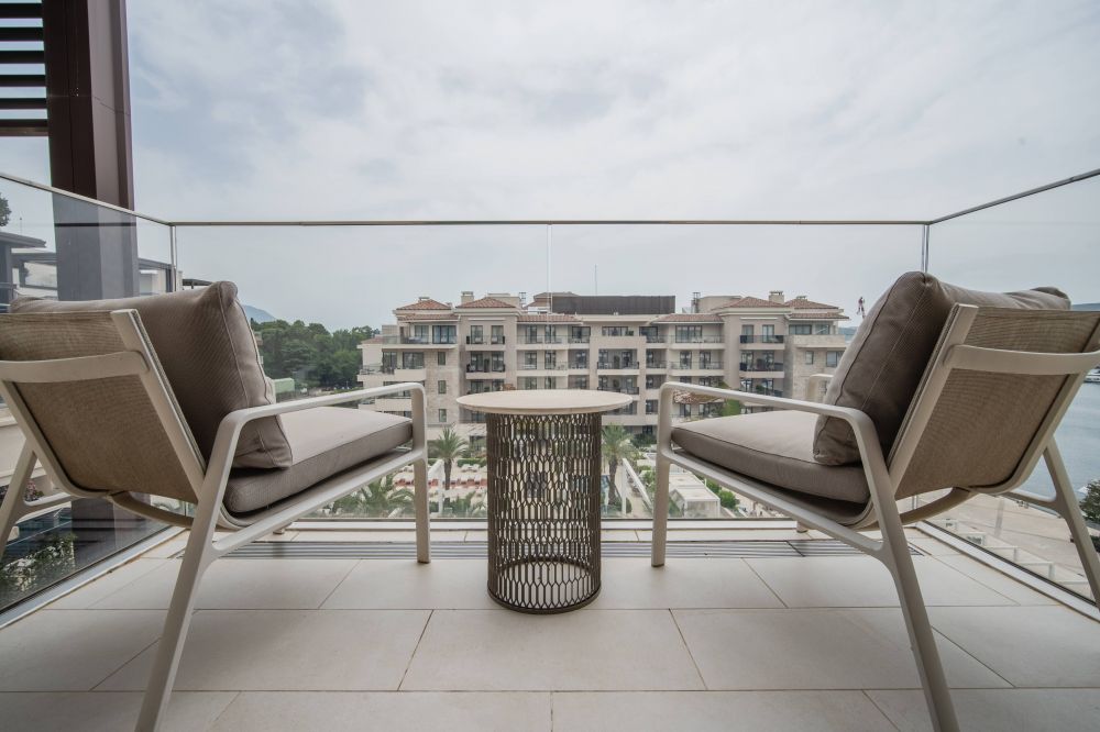 Three-Bedroom Penthouse Baia, Regent Porto Montenegro 5*