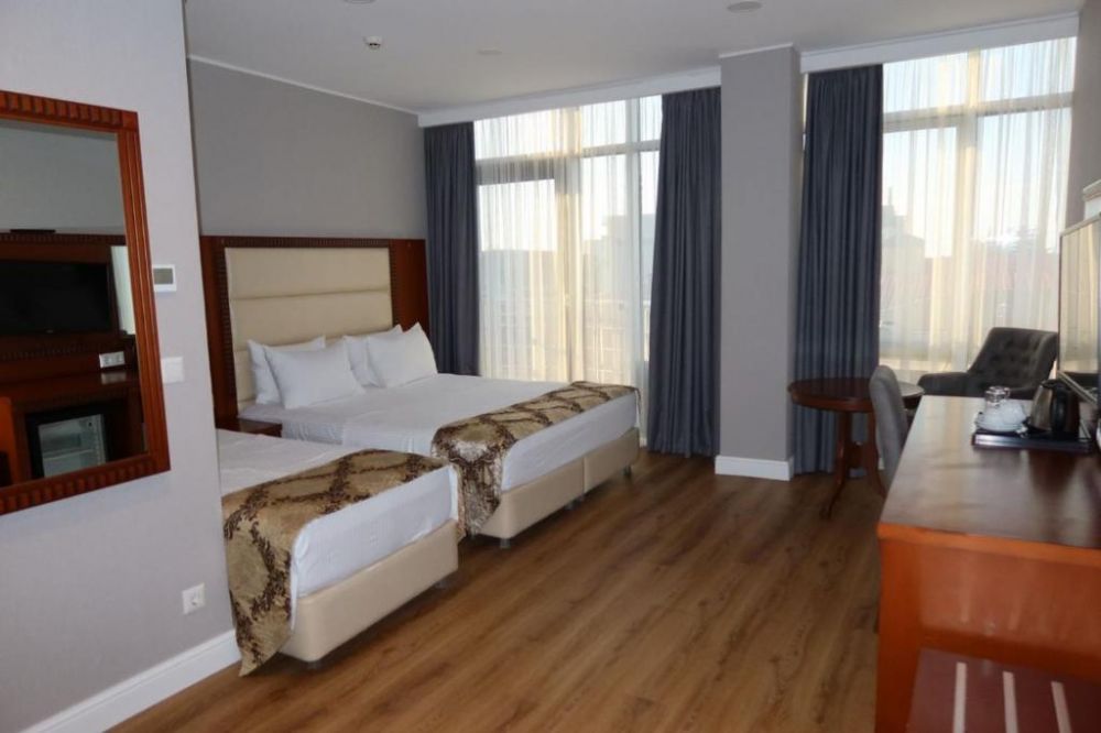 Apartment Triple, Era Palace Batumi 4*