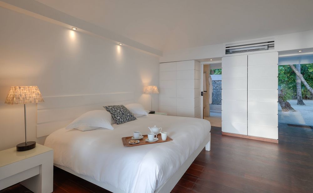 Beach Front Villa, Diamonds Thudufushi Island 5*