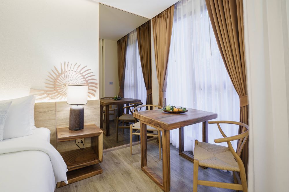 Deluxe Pool Access, The Marin Phuket Kamala Beach 5*