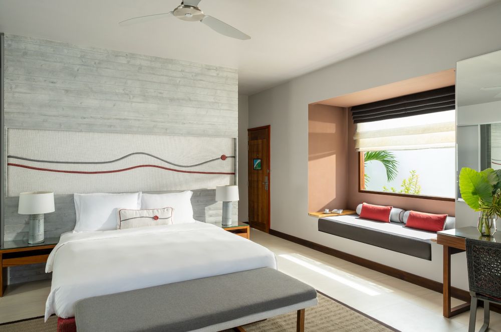 Beach Suites with Garden Pool/ Beach Suites with Pool, Dhigali Maldives 5*