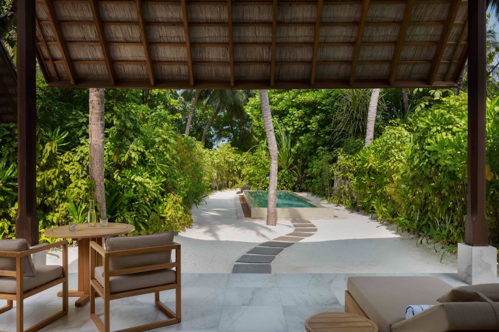 2 Bedroom Deluxe Beach Villa with Pool, Conrad Maldives Rangali Island 5*